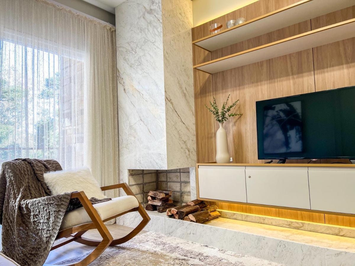 Apto Moderno Com Lareira, Piscina Aquecida E Infra Completo Em 格拉玛多 外观 照片